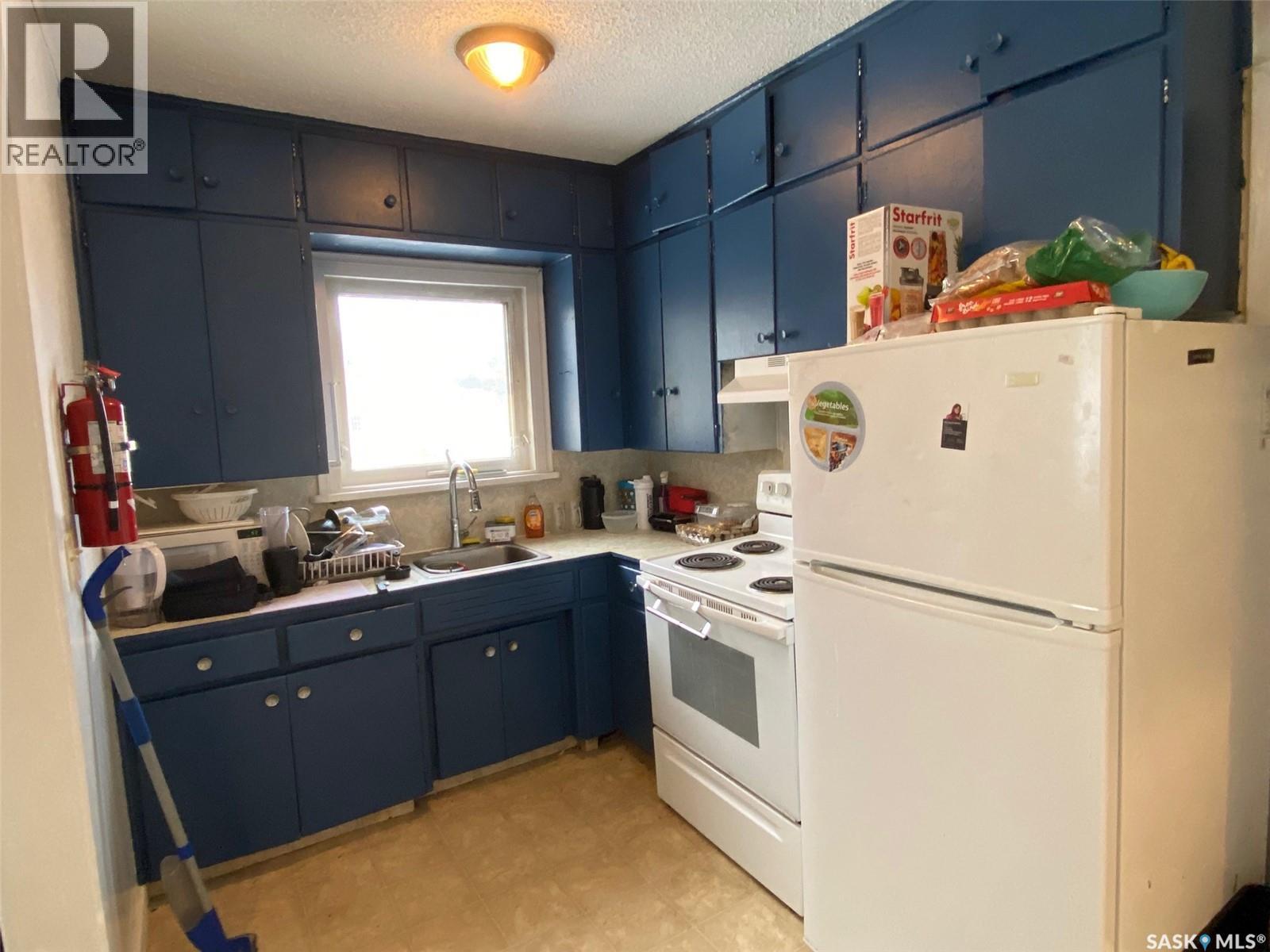 31 Irwin Avenue, Yorkton, Saskatchewan  S3N 4C6 - Photo 3 - SK033026