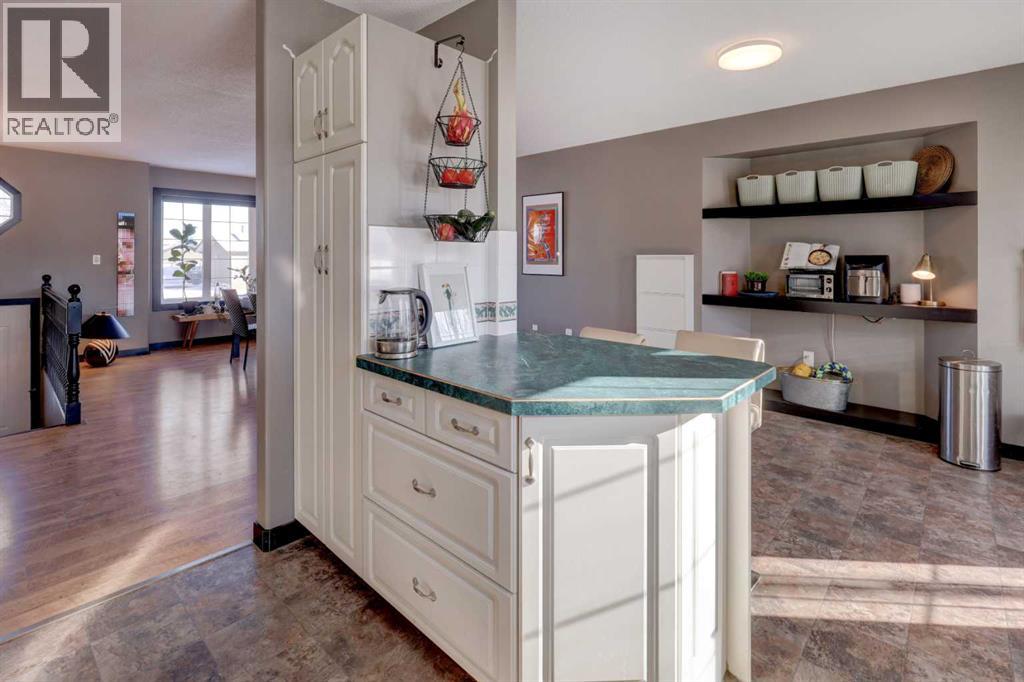 823 Bankview Drive, Drumheller, Alberta  T0J 0Y6 - Photo 9 - A2296597