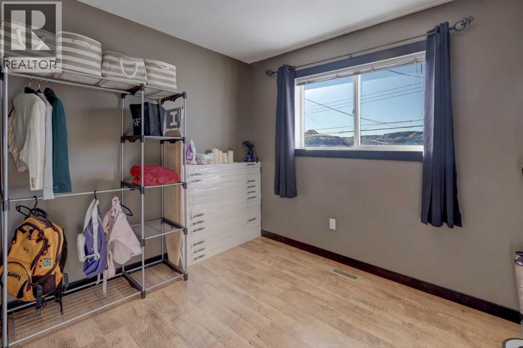 823 Bankview Drive, Drumheller, Alberta  T0J 0Y6 - Photo 15 - A2296597