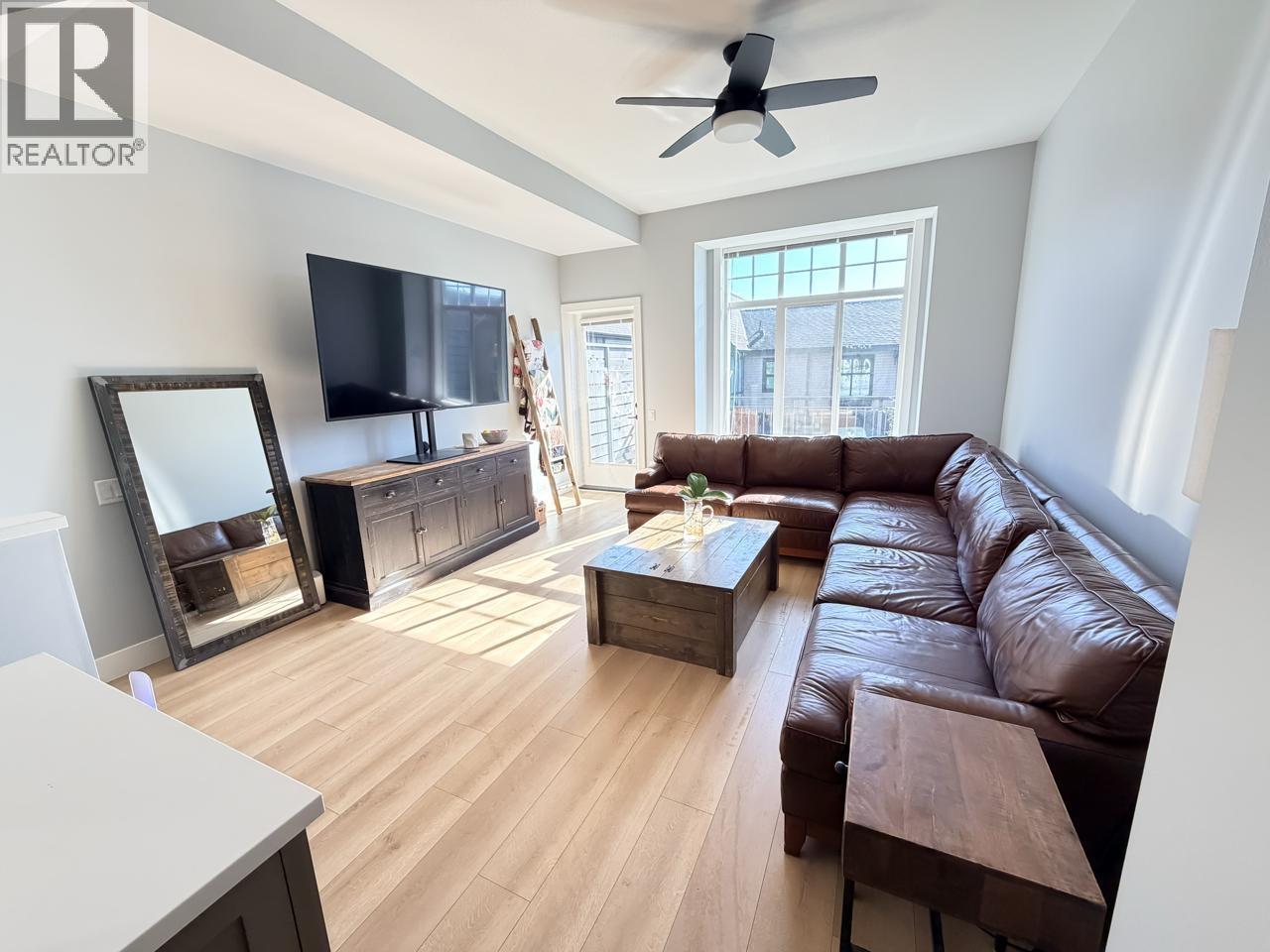 43 3552 Victoria Drive, Coquitlam, British Columbia  V3C 3V4 - Photo 3 - R3098577