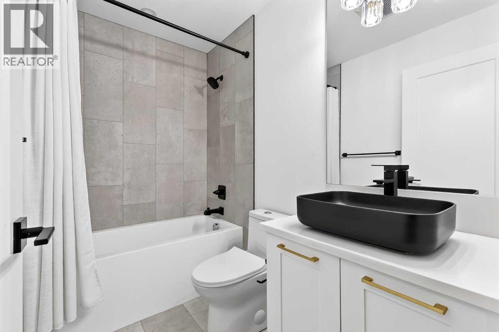 6323 Crowchild Trail SW, Calgary, Alberta  T3E 5R6 - Photo 26 - A2297839