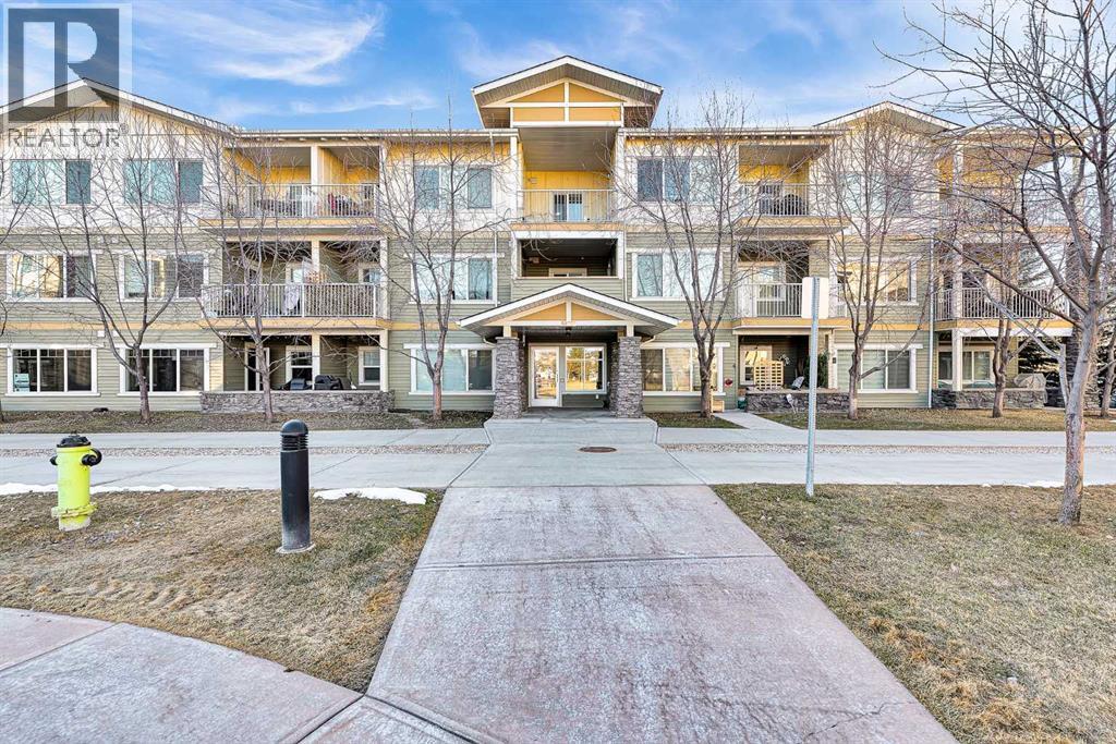 2215, 4 Kingsland Close SE, Airdrie, Alberta  T4A 0J3 - Photo 2 - A2301596