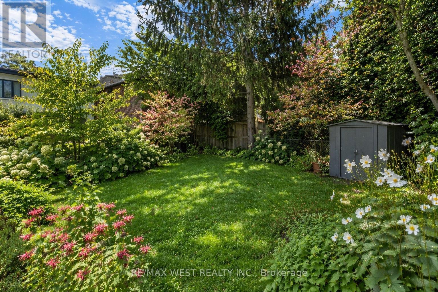 3 Glenroy Avenue, Toronto, Ontario  M8Y 2L9 - Photo 21 - W13006004