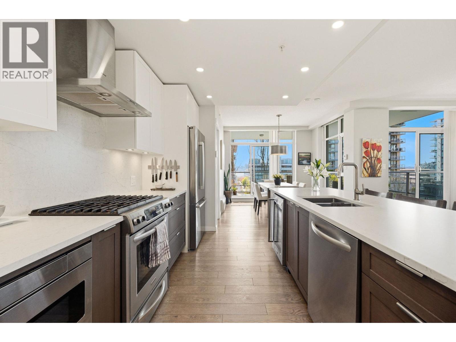 208 135 W 2nd Street, North Vancouver, British Columbia  V7M 0C5 - Photo 5 - R3112415