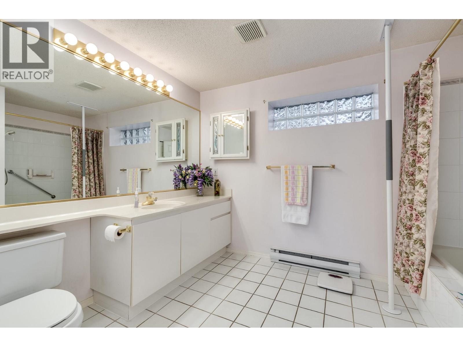 1143 O'flaherty Gate, Port Coquitlam, British Columbia  V3C 6H2 - Photo 20 - R3112424