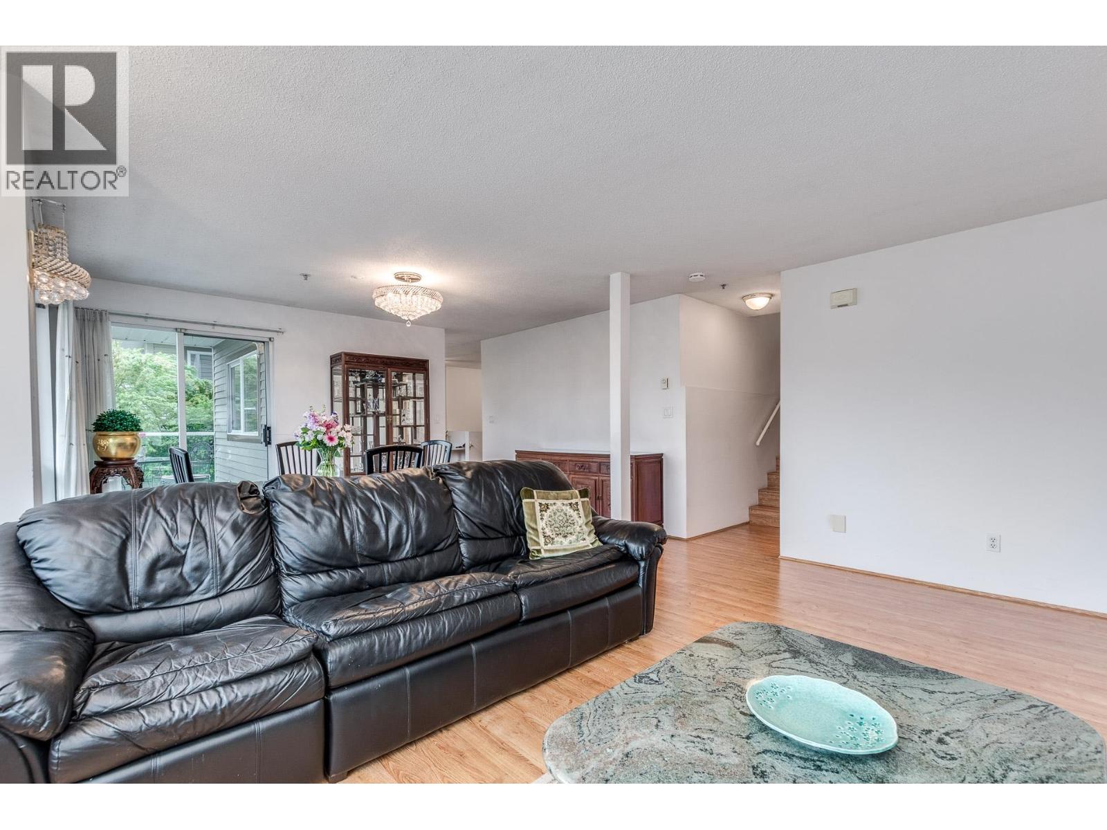 1143 O'flaherty Gate, Port Coquitlam, British Columbia  V3C 6H2 - Photo 6 - R3112424