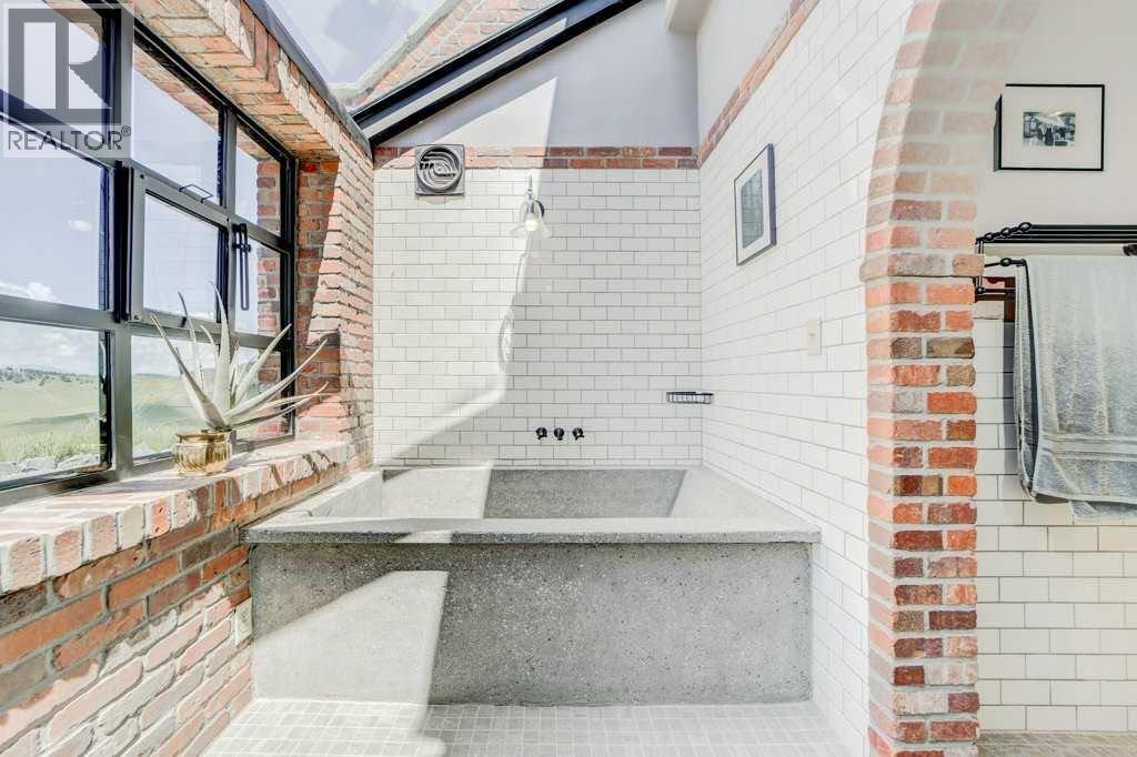 1029 Twp Rd  8-4, Cowley, Alberta  T0K 0P0 - Photo 10 - A2301703