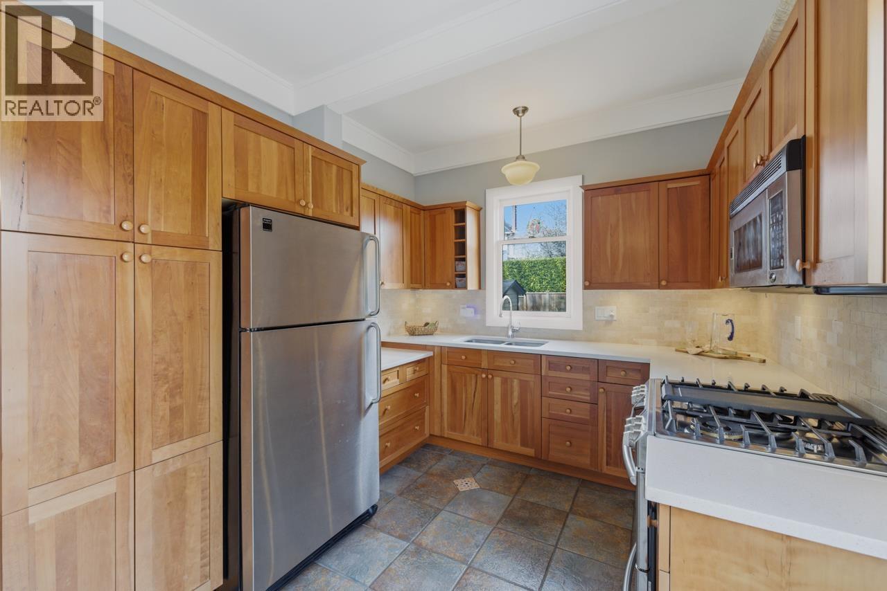 424 E Keith Road, North Vancouver, British Columbia  V7L 1V9 - Photo 13 - R3112376