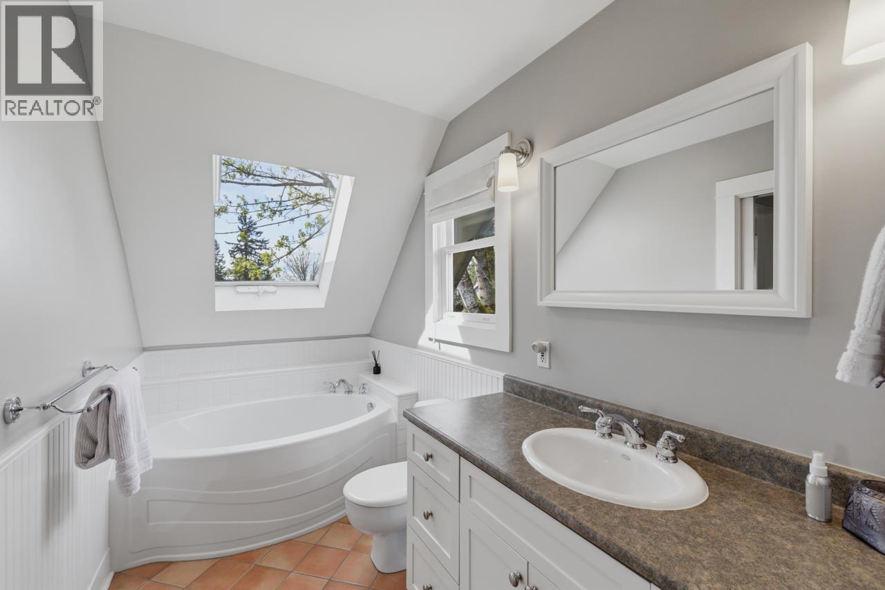 424 E Keith Road, North Vancouver, British Columbia  V7L 1V9 - Photo 22 - R3112376