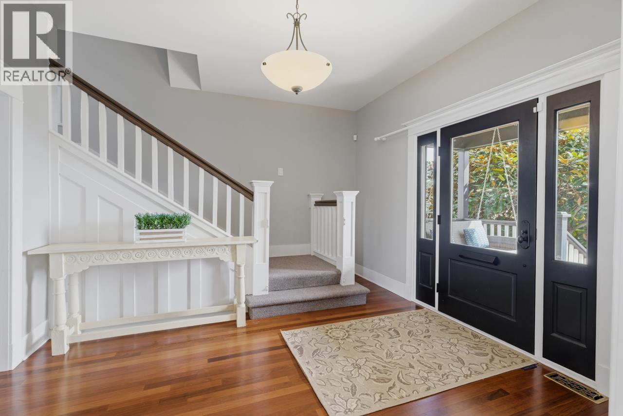 424 E Keith Road, North Vancouver, British Columbia  V7L 1V9 - Photo 6 - R3112376