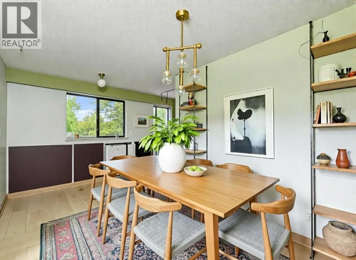 1609 Bewicke Avenue, North Vancouver, British Columbia  V7M 3C2 - Photo 4 - R3112377