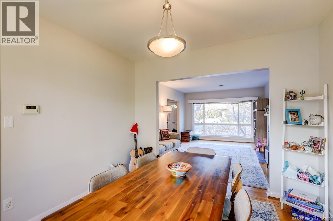 2016 W 48th Avenue, Vancouver, British Columbia  V6M 2P3 - Photo 24 - R3112384