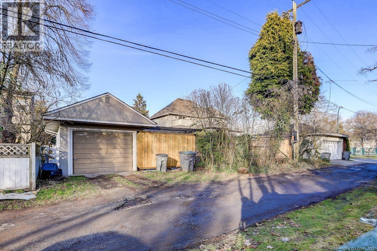 2016 W 48th Avenue, Vancouver, British Columbia  V6M 2P3 - Photo 30 - R3112384