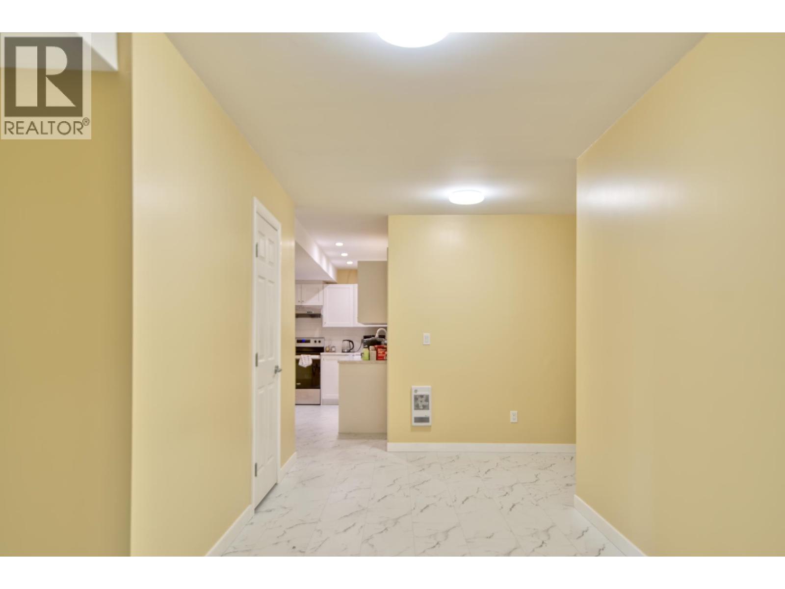 6169 Mika Road, Sechelt, British Columbia  V0N 3A7 - Photo 31 - R3112431