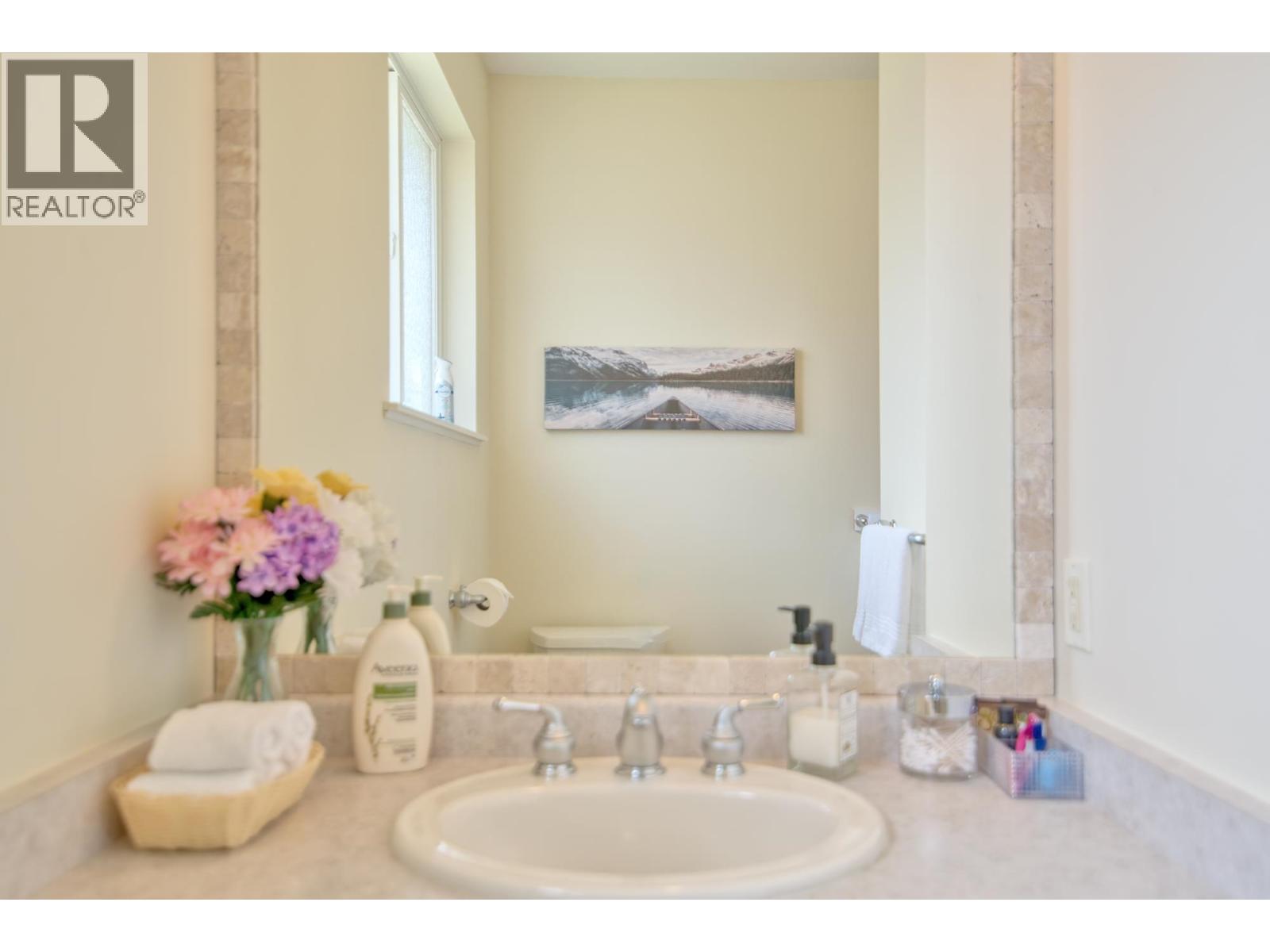 6169 Mika Road, Sechelt, British Columbia  V0N 3A7 - Photo 7 - R3112431