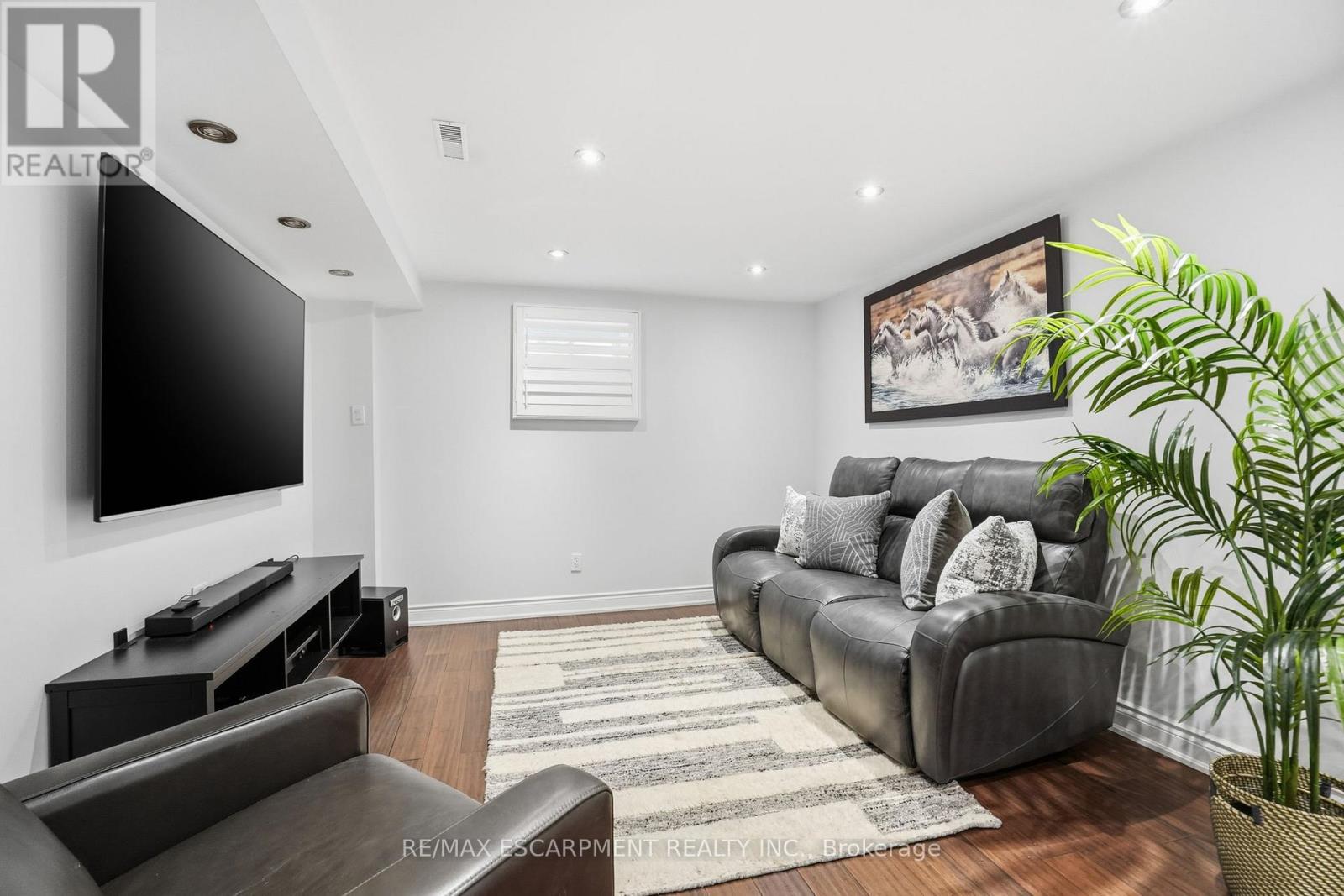 9 Stone Gate Drive, Grimsby, Ontario  L3M 5C6 - Photo 36 - X12872680