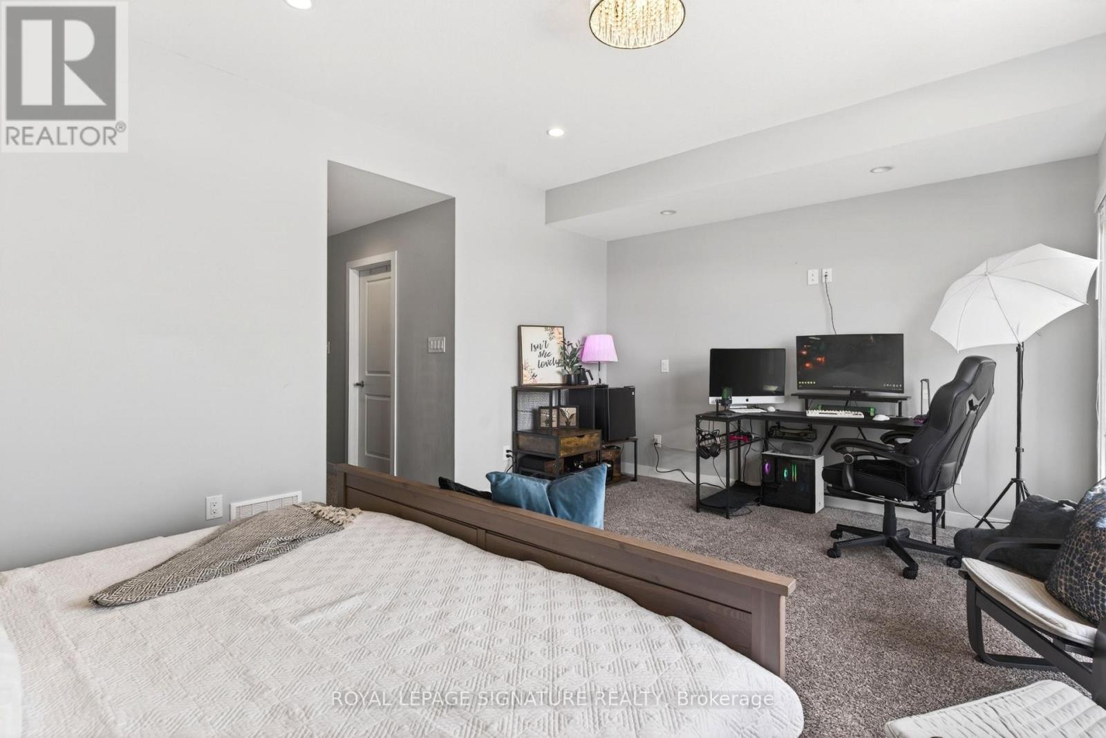 2147 Wateroak Drive, London North (North S), Ontario  N6G 0P9 - Photo 27 - X13005524