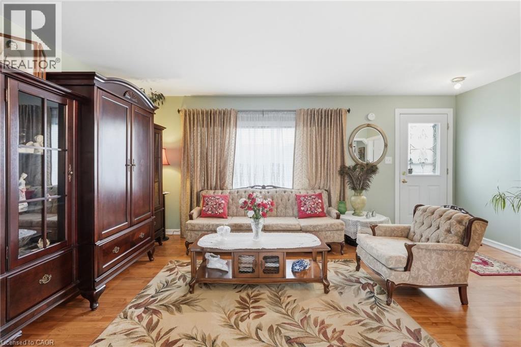 54 Bingham Road, Hamilton, Ontario  L8H 1W4 - Photo 10 - 40821534