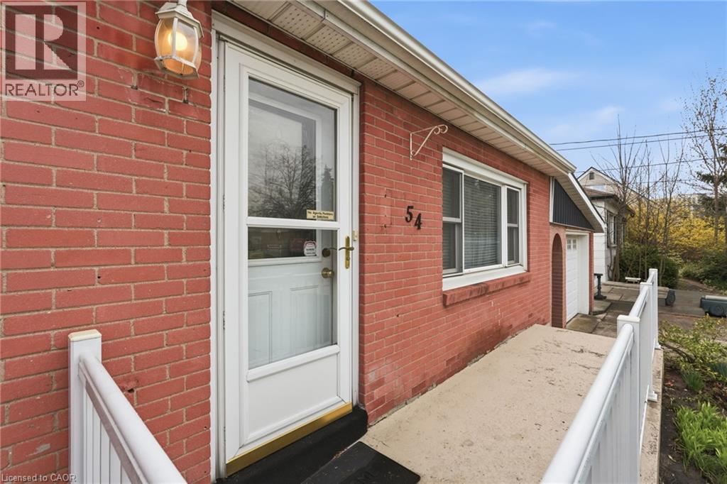 54 Bingham Road, Hamilton, Ontario  L8H 1W4 - Photo 4 - 40821534