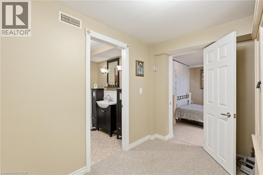 54 Bingham Road, Hamilton, Ontario  L8H 1W4 - Photo 40 - 40821534