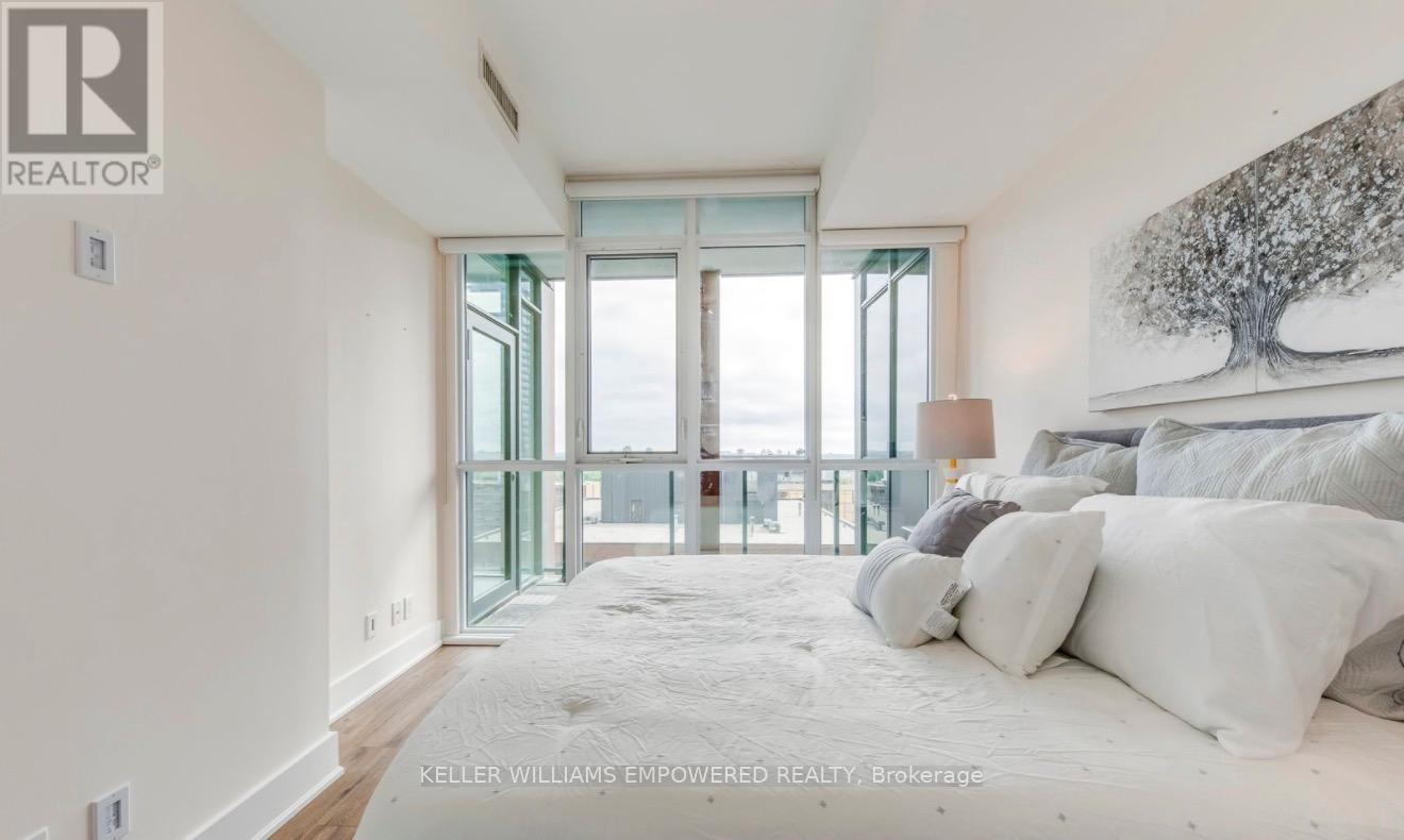 705 - 32 Davenport Road E, Toronto, Ontario  M5R 0B5 - Photo 13 - C13008810