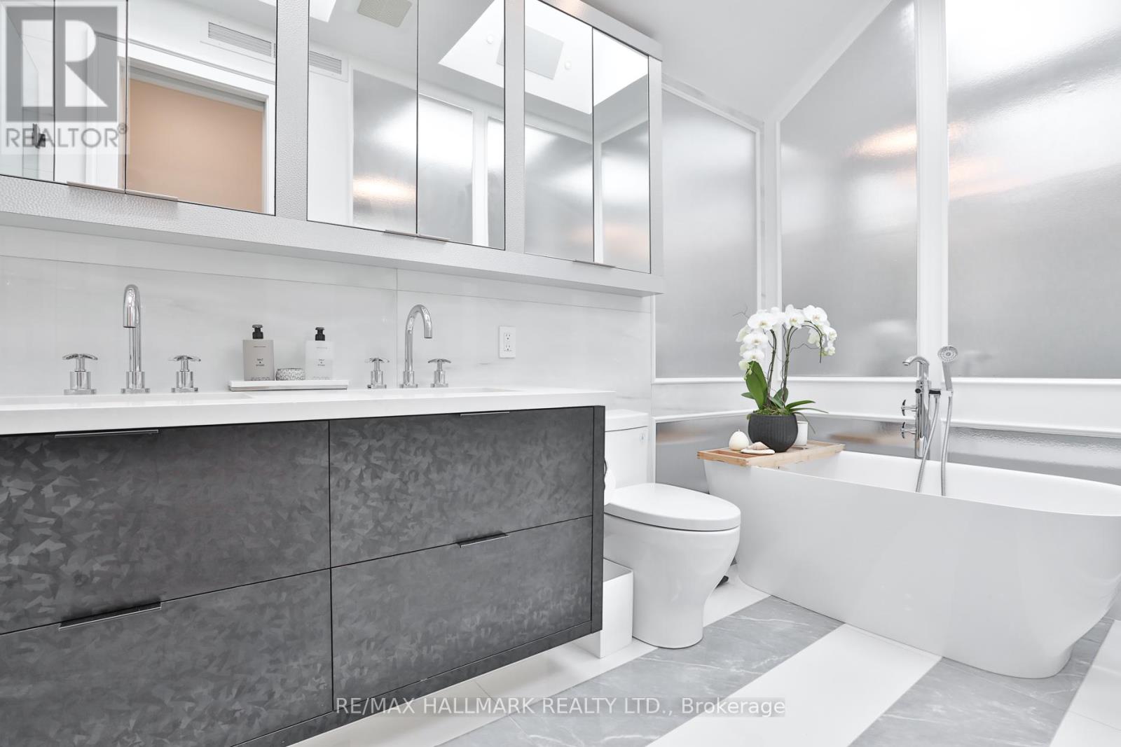 553 Davisville Avenue, Toronto, Ontario  M4S 1J2 - Photo 25 - C13008834