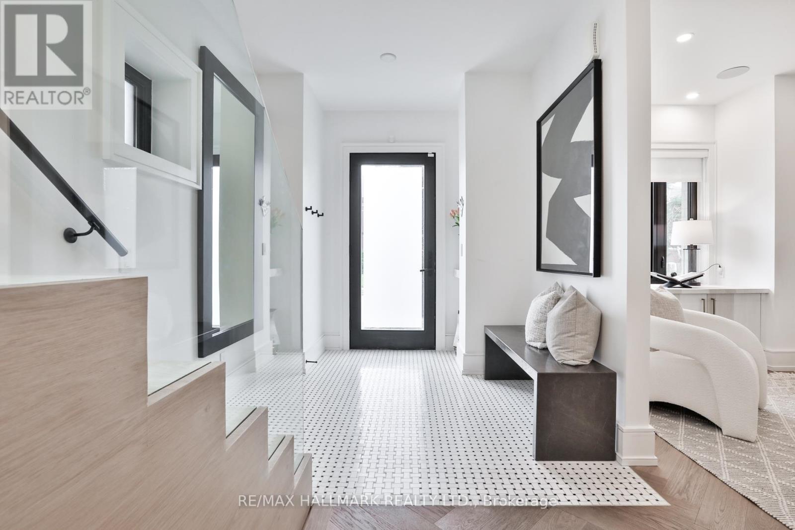 553 Davisville Avenue, Toronto, Ontario  M4S 1J2 - Photo 3 - C13008834