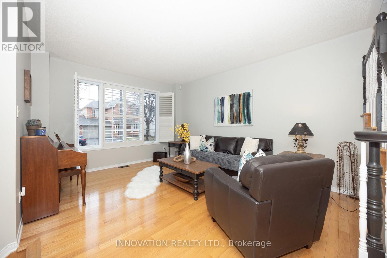 15 Whithorn Avenue, Ottawa, Ontario  K2K 3B2 - Photo 5 - X13008802