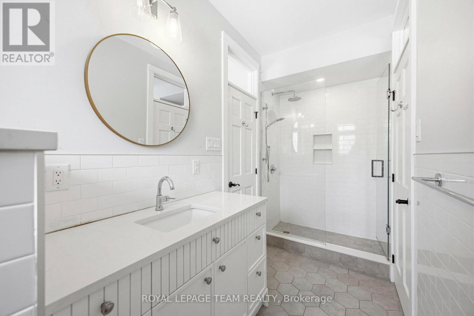 483 Golden Avenue, Ottawa, Ontario  K2A 2E4 - Photo 14 - X13008828