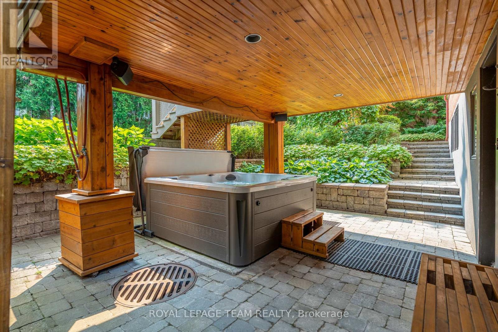 483 Golden Avenue, Ottawa, Ontario  K2A 2E4 - Photo 40 - X13008828