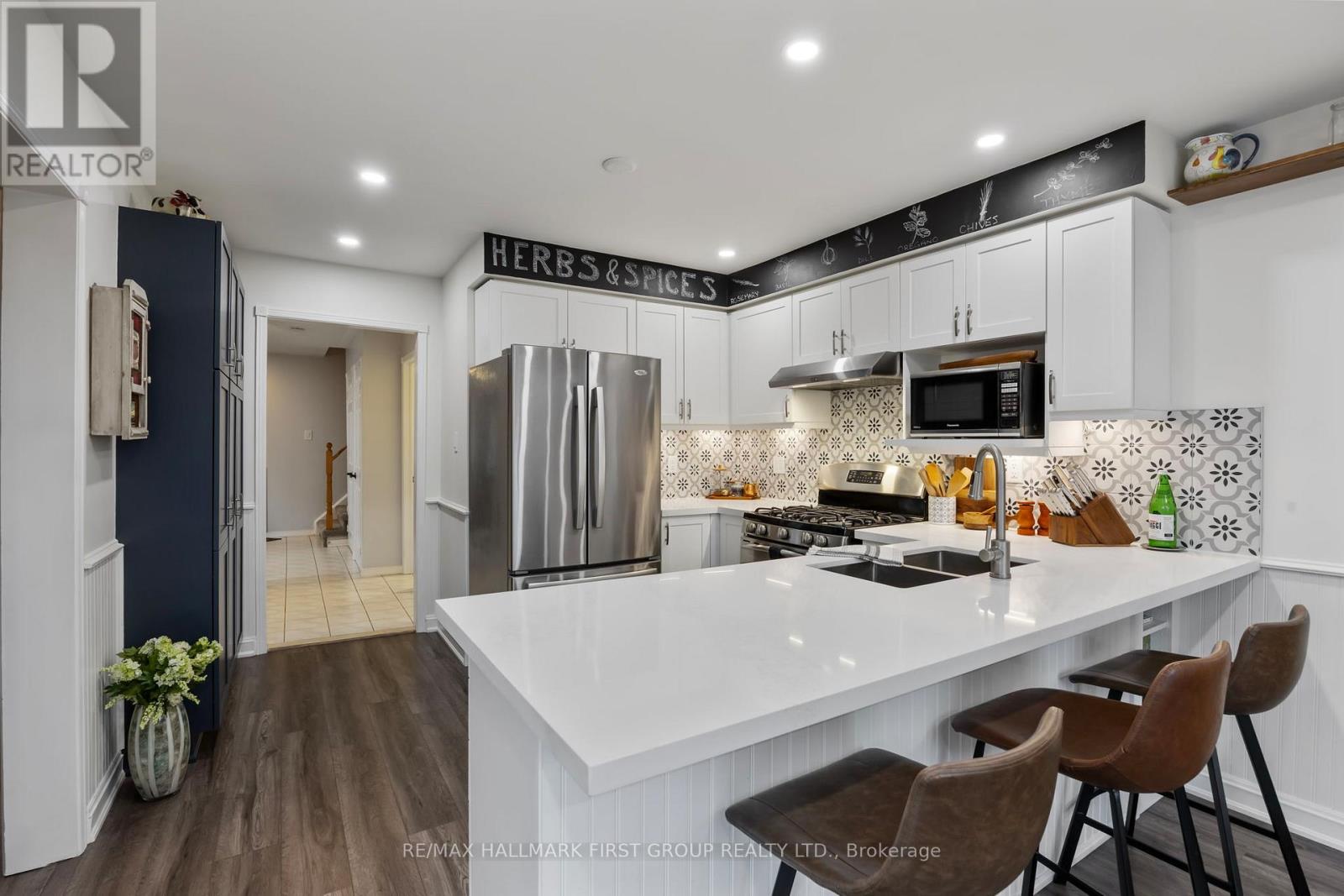 5 Knox Crescent, Whitby, Ontario  L1M 1C8 - Photo 11 - E13008798