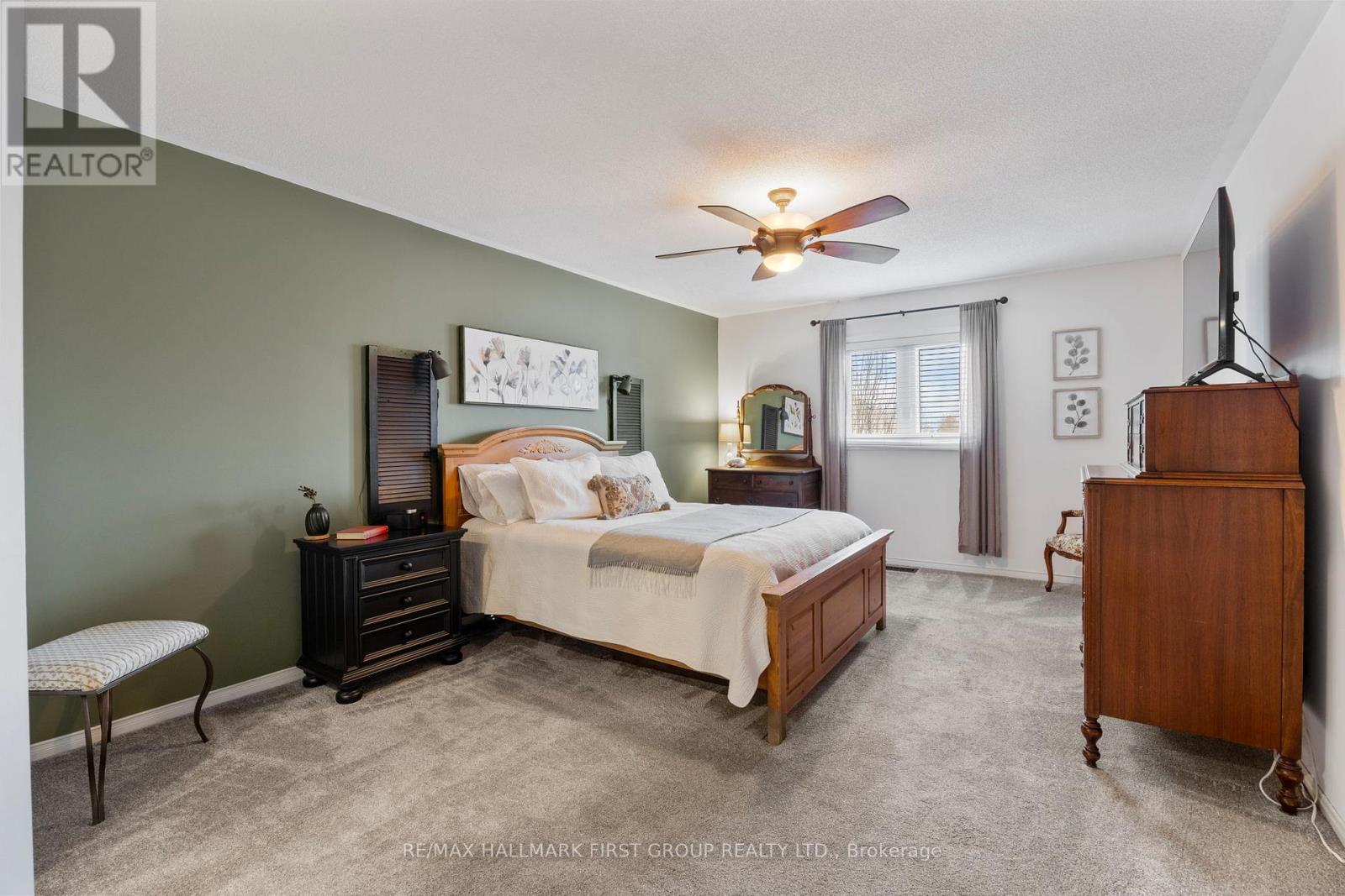 5 Knox Crescent, Whitby, Ontario  L1M 1C8 - Photo 17 - E13008798