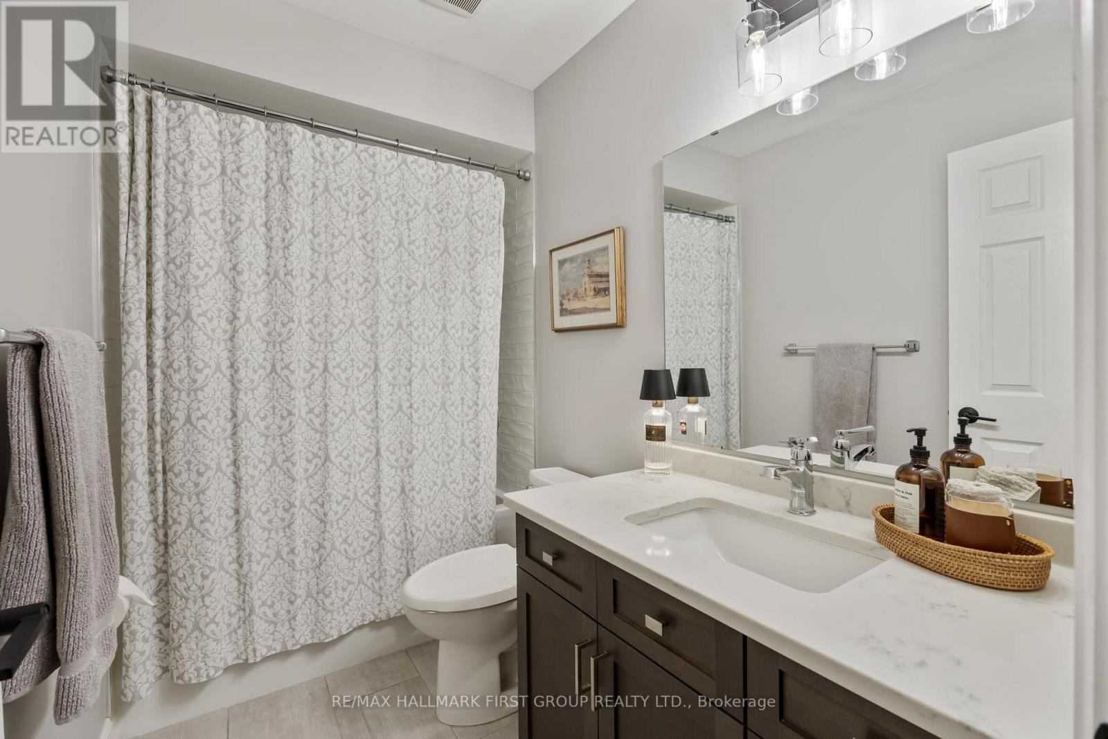 5 Knox Crescent, Whitby, Ontario  L1M 1C8 - Photo 23 - E13008798