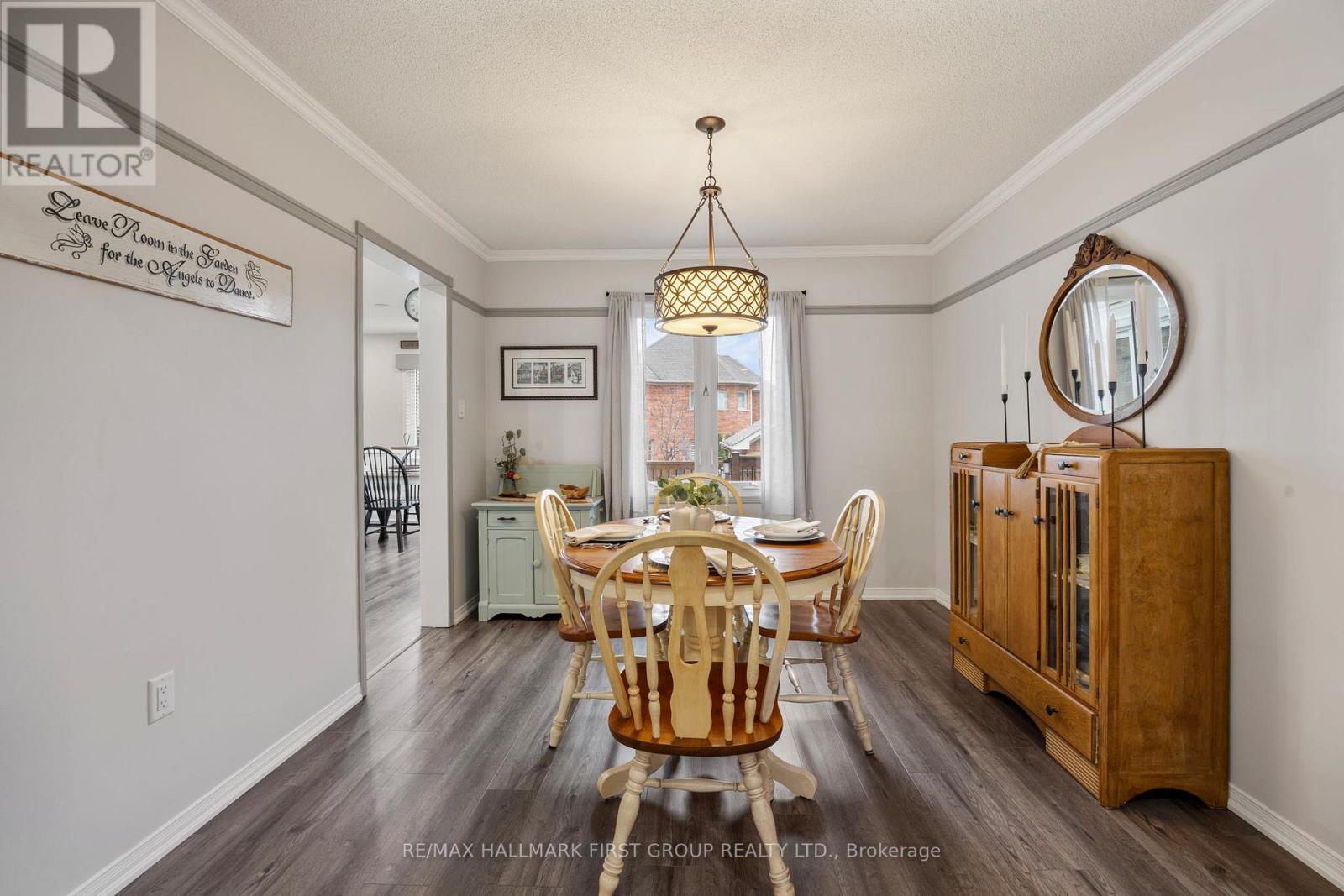 5 Knox Crescent, Whitby, Ontario  L1M 1C8 - Photo 7 - E13008798