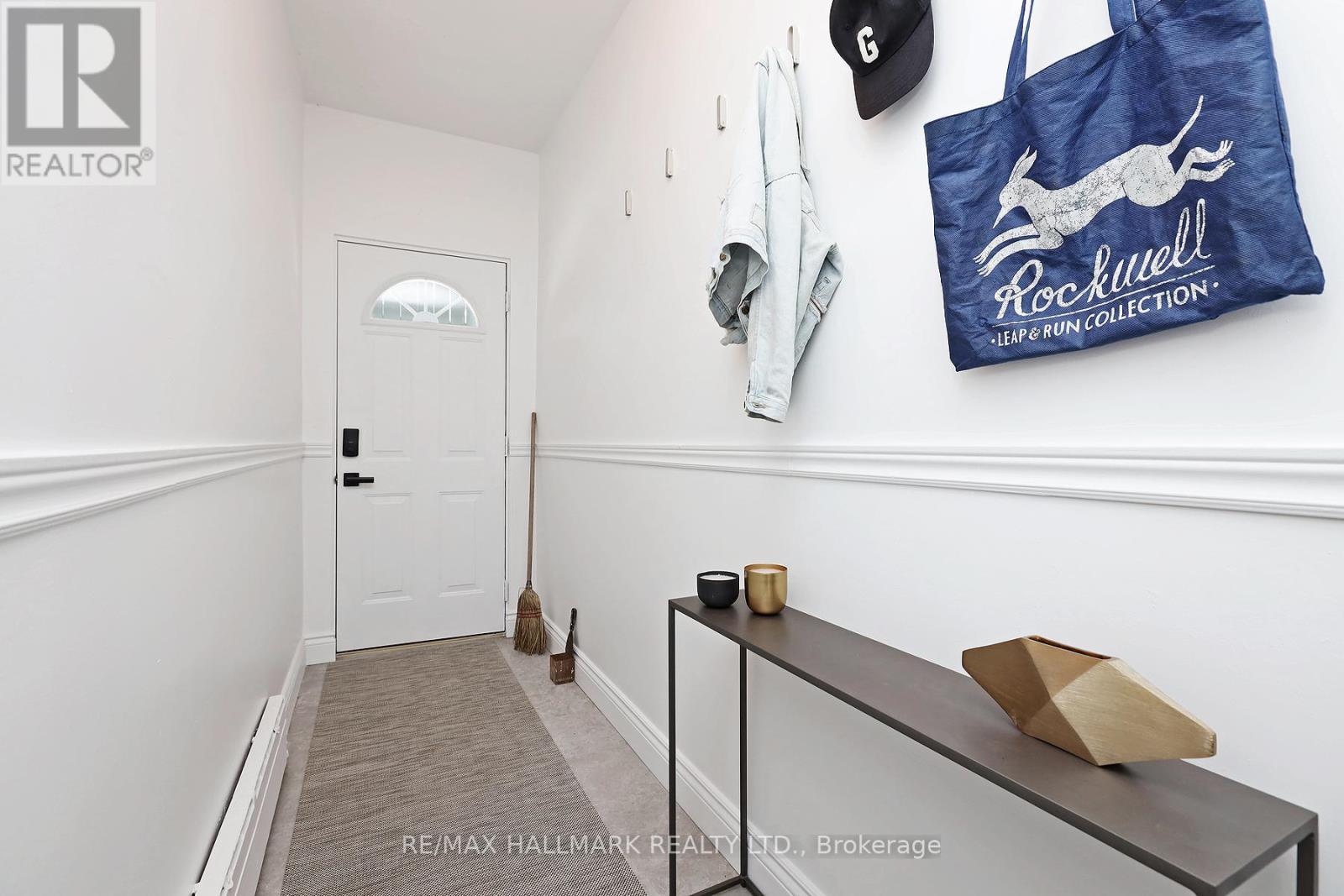 Main - 41 Saulter Street, Toronto, Ontario  M4M 2H8 - Photo 3 - E13008898