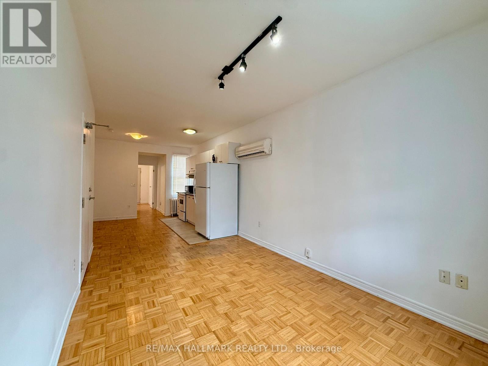 Main - 41 Saulter Street, Toronto, Ontario  M4M 2H8 - Photo 6 - E13008898