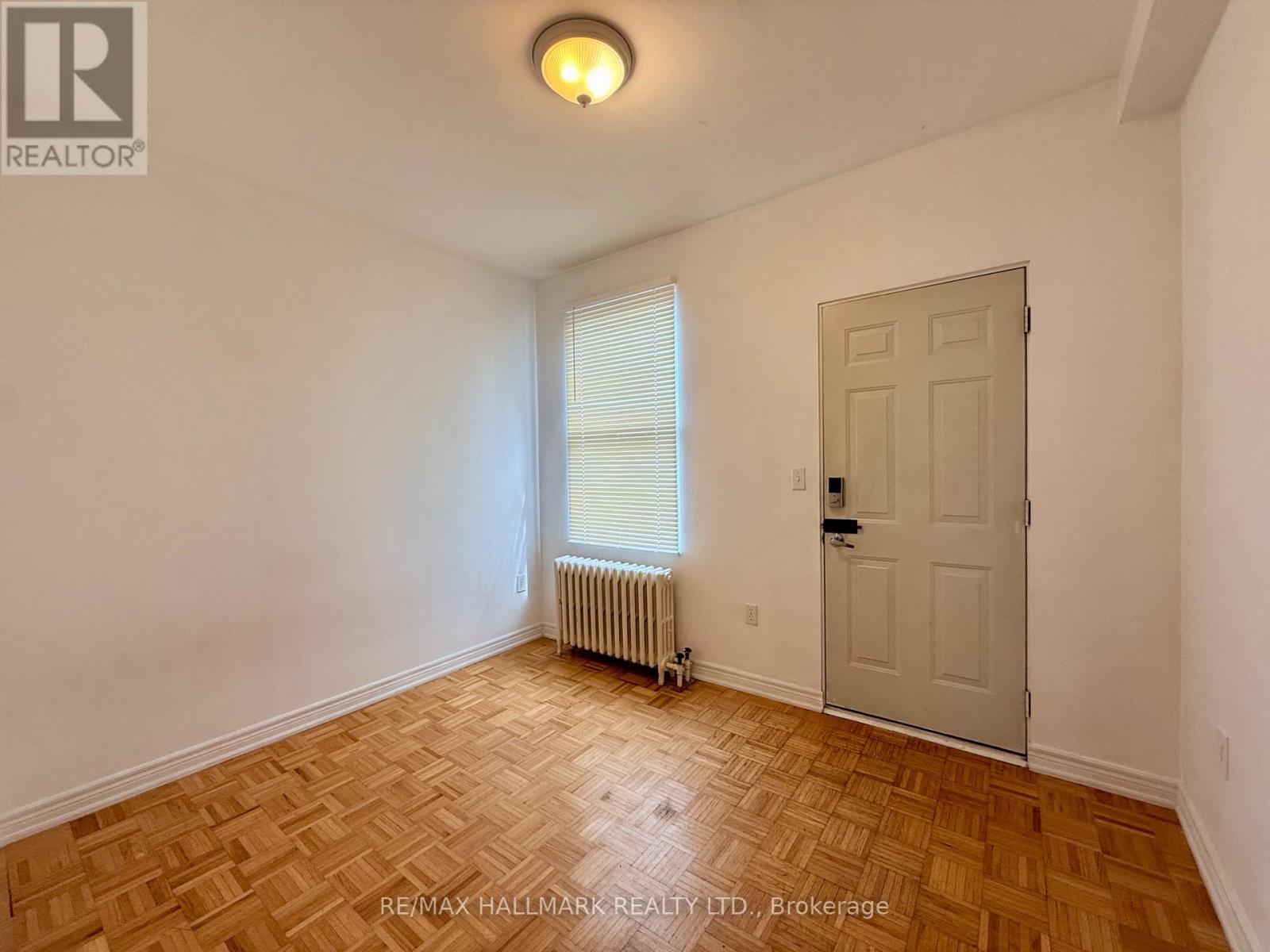 Main - 41 Saulter Street, Toronto, Ontario  M4M 2H8 - Photo 8 - E13008898
