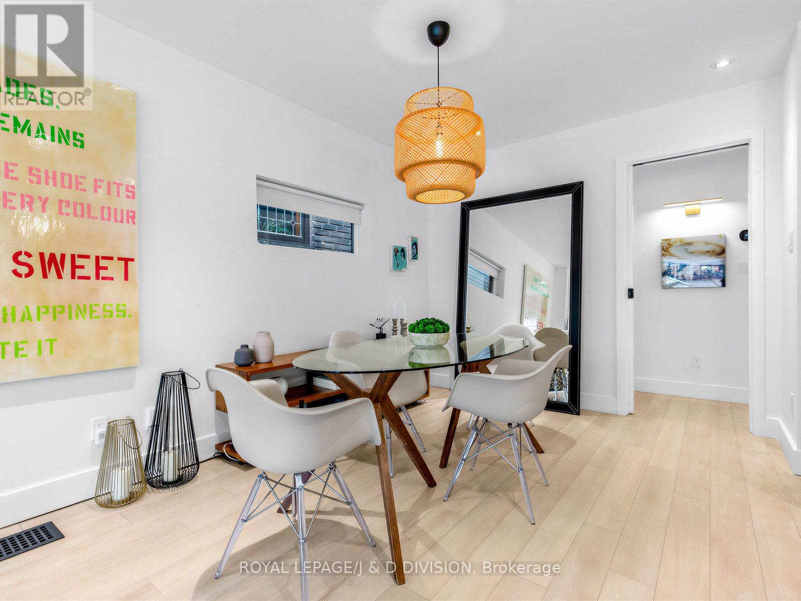 23 Latimer Avenue, Toronto, Ontario  M5N 2M1 - Photo 7 - C13007894