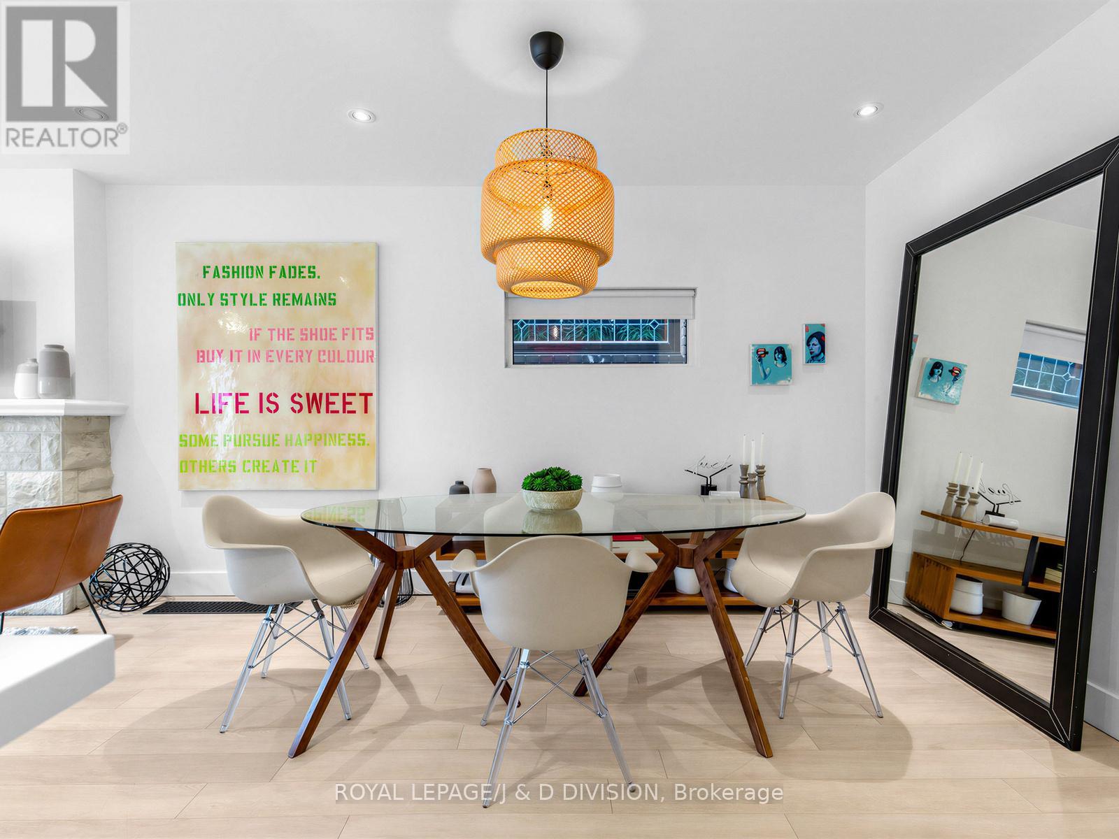 23 Latimer Avenue, Toronto, Ontario  M5N 2M1 - Photo 8 - C13007894