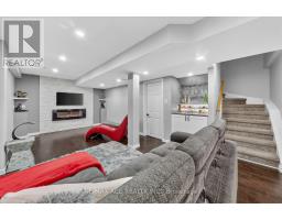 1 ALDCROFT CRESCENT, Clarington, Ontario