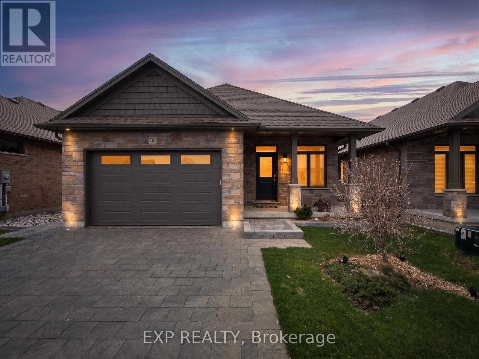 31 - 159 COLLINS WAY, Strathroy-Caradoc, Ontario