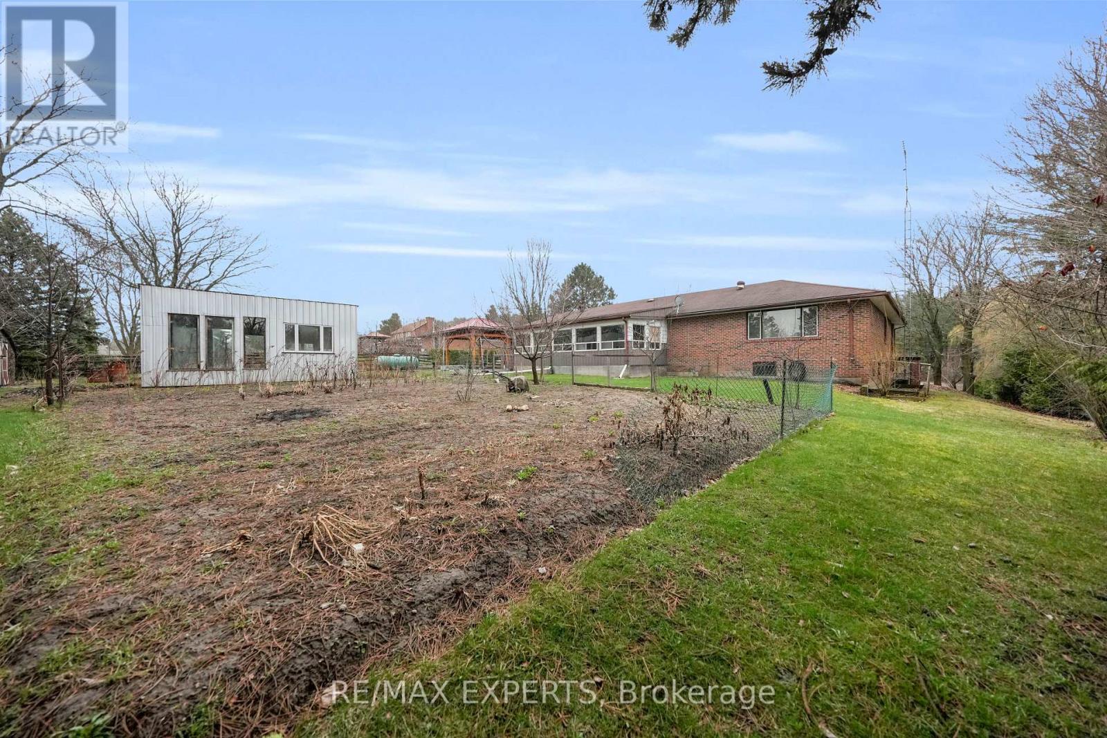 6242 6th Line, New Tecumseth, Ontario  L0G 1W0 - Photo 47 - N13008830