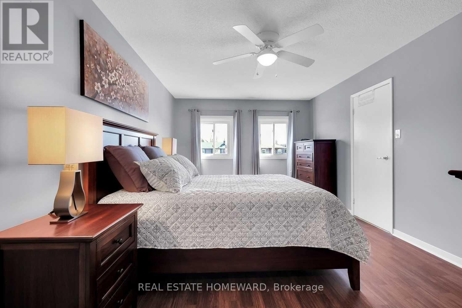 Master Bedroom - 784 Hill Gate, Newmarket, Ontario  L3Y 6M2 - Photo 3 - N13008868