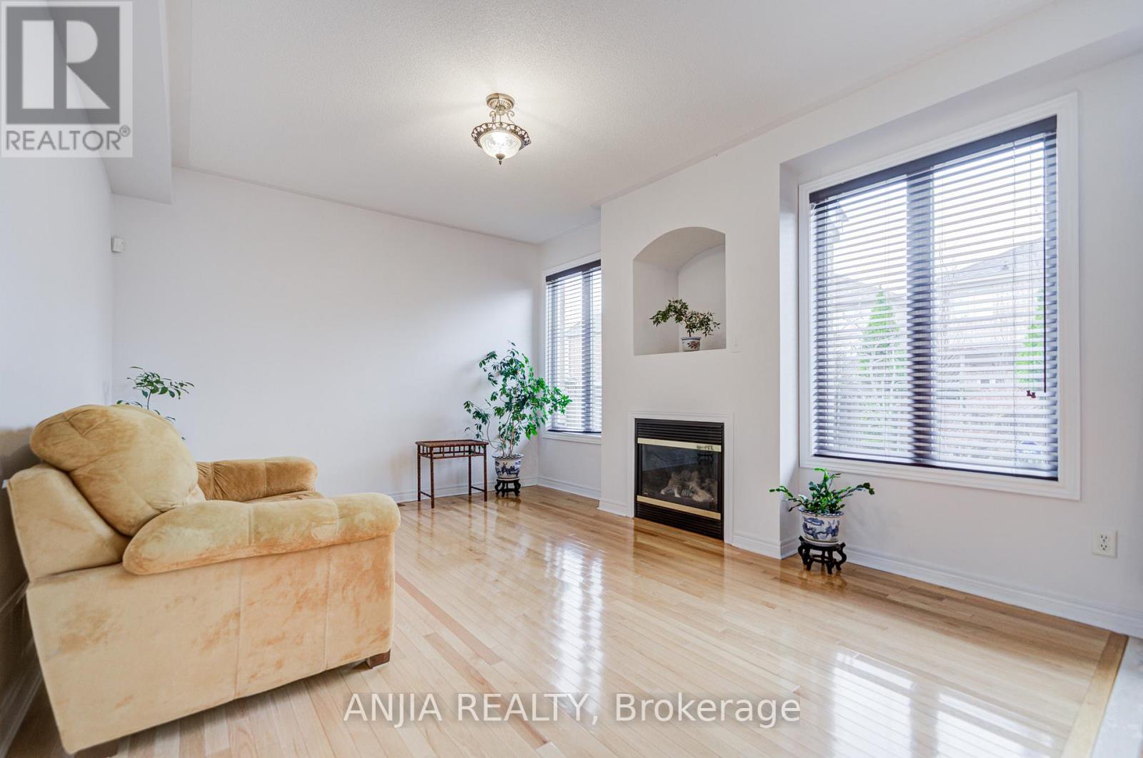 6 Linsmary Court, Markham, Ontario  L6E 1L2 - Photo 24 - N13008878