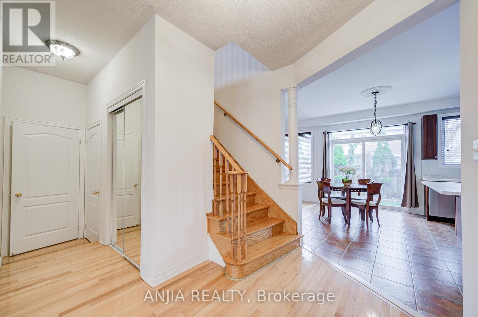 6 Linsmary Court, Markham, Ontario  L6E 1L2 - Photo 26 - N13008878