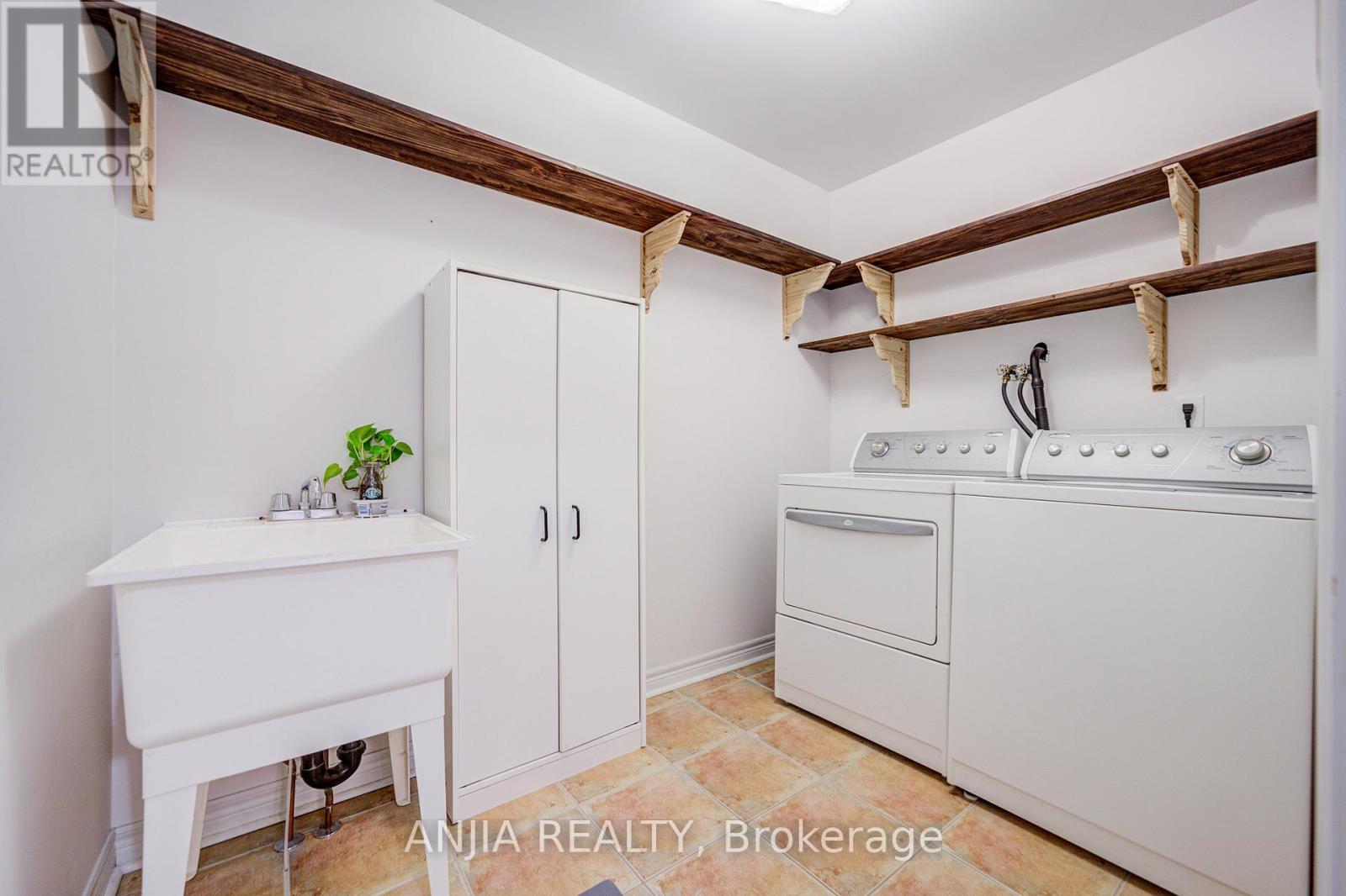 6 Linsmary Court, Markham, Ontario  L6E 1L2 - Photo 28 - N13008878