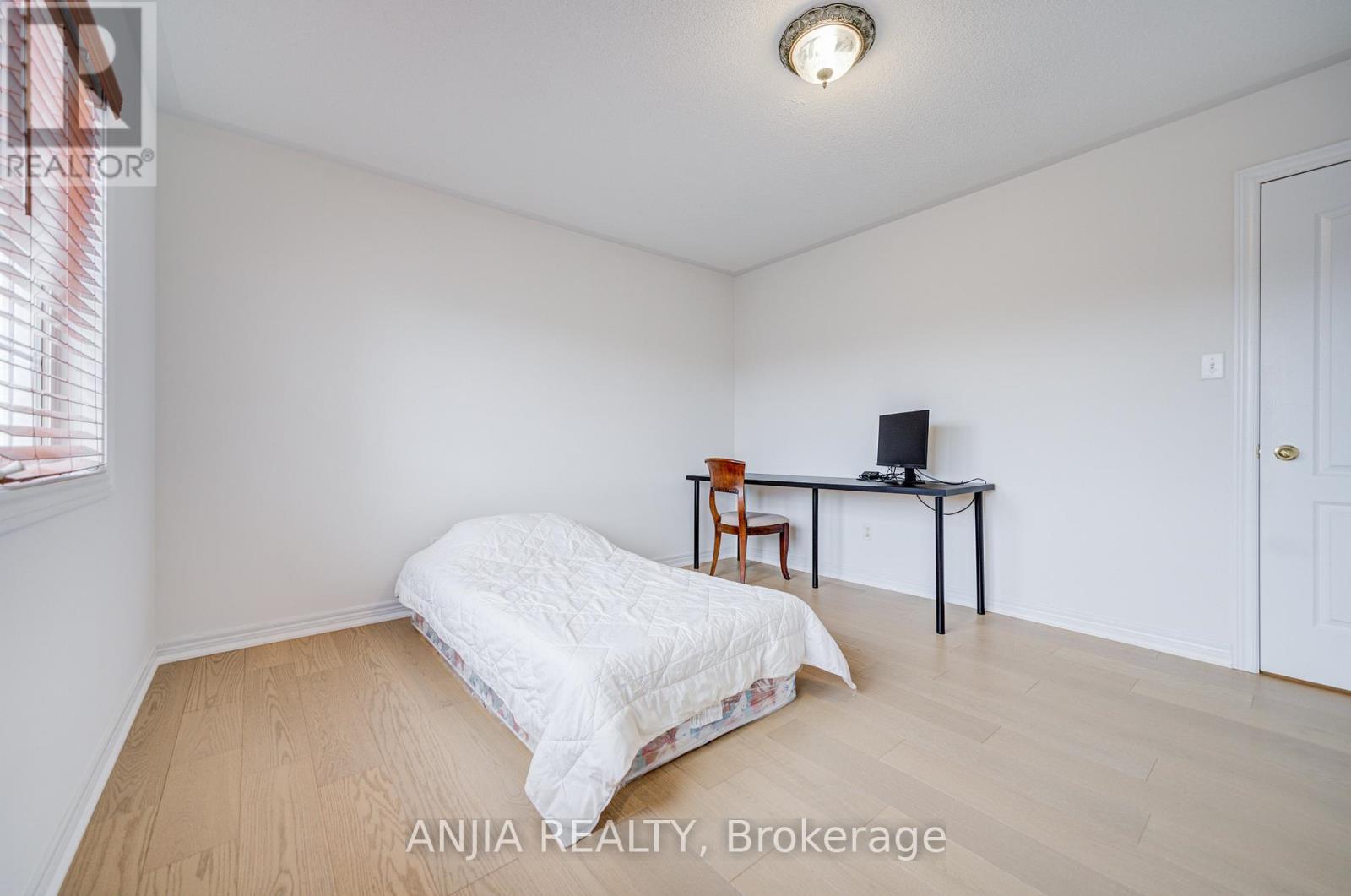 6 Linsmary Court, Markham, Ontario  L6E 1L2 - Photo 37 - N13008878