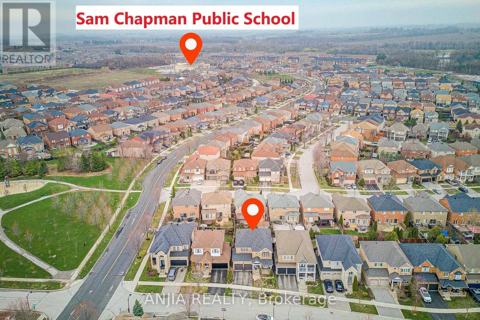 6 Linsmary Court, Markham, Ontario  L6E 1L2 - Photo 6 - N13008878