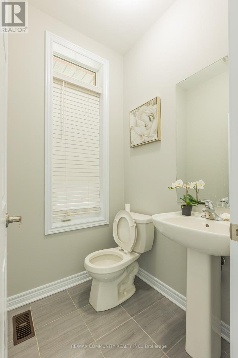 2 Titan Trail, Markham, Ontario  L3S 0E2 - Photo 33 - N13008904