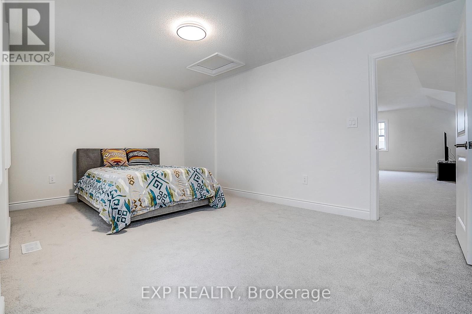 4 Palmira Drive, Georgina, Ontario  L0E 1R0 - Photo 18 - N13008912